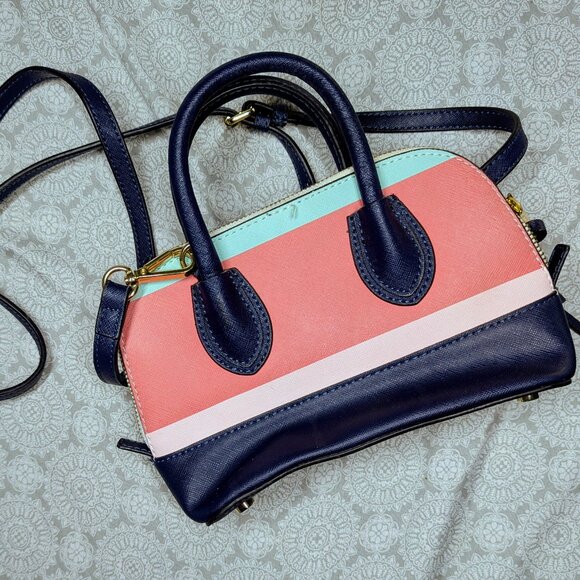 Crown and Ivy - Picture 1 of 2